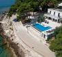 New villa on Brac on the 1st line to the sea, with boat mooring - pic 9