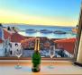 Neue stilvolle Apartments in Makarska, nur 80 Meter vom Meer entfernt 