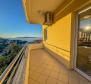 Большая квартира с террасой, панорамным видом на море, в 250 метрах от пляжа в Ичичи недалеко от Опатии. - фото 11