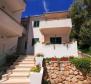 Apart-house of 4 apartments in Igrane on Makarska riviera 40 meters from the sea - pic 8
