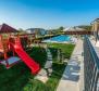 Krásná luxusní vila s bazénem v Kaštelír, oblast Poreč - pic 4