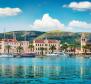 Hôtel 3*** étoiles avec panorama exceptionnel sur la mer dans la région de Trogir, à seulement 80 mètres de la mer - pic 4