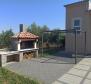Furnished family house with a garage in a quiet location, Busoler, Pula - pic 41