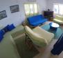 Apart-dům s bazénem na Čiovo u Trogiru na prodej, 20 metrů od pláže - pic 16
