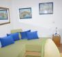 Apart-dům s bazénem na Čiovo u Trogiru na prodej, 20 metrů od pláže - pic 24