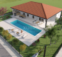 New villa with swimming pool in Žminj within greenery - pic 2