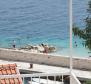 Erstaunliches touristisches Anwesen mit 6 Apartments an der Riviera von Omis, 30 Meter vom Meer entfernt - foto 2