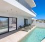 Außergewöhnliche moderne Maisonette-Villa mit Swimmingpool auf der Halbinsel Pag 