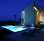 Вилла необыкновенного дизайна с бассейном в исключительном месте в районе Мотовун. - фото 36