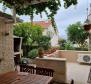 Квартира с чудесным садом в Постире на острове Брач в 150 метрах от моря - фото 4