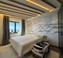 Jedinečný dvoupatrový penthouse v luxusní novostavbě v Opatiji - pic 17