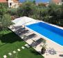 Magnifique maison d'hôtes avec piscine à Ciovo, à seulement 100 mètres de la mer - pic 6