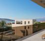 Terrain urbain unique avec permis de construire prêts pour 6 villas de luxe dans la région de Trogir - pic 9