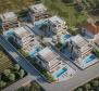 Einzigartiges städtisches Grundstück mit fertigen Baugenehmigungen für 6 Luxusvillen in der Gegend von Trogir 
