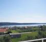 House of 5 apartments in Barbat na Rabu, Rab, 300m from the sea 