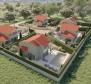 Une des cinq nouvelles villas à Tinjan - pic 24