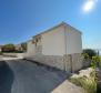 Nádherný dům v oblasti Trogir, 2d řada k moři - pic 36