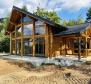 Новый деревянный дом в Фузине 