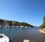 Maison pas chère à Vrboska, Hvar à 50 m de la mer 