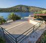 Rare property on the 1st line to the sea with mooring for a boat in Vinisce, Trogir - pic 2
