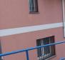 Dům se třemi apartmány a výhledem na moře v Selce, Crikvenica - pic 9