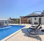 Comfortable modern villa with swimming pool in Marcana - beautiful property to buy! - pic 7