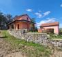 Fantastic estate in Buzet with 4 residential buildings and one business-residential building, open view of nature and the lake - pic 5