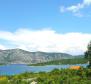 Městský pozemek na krásném ostrově Korčula 50 m od moře 