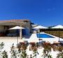 Stone villa with a swimming pool and a spacious garden in Kanfanar, Rovinj region - pic 3