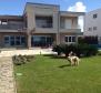 Tengerparti villa Sukosanban, modern urbanizációs területen - pic 9