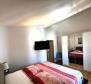 Tolles Penthouse mit 3 Schlafzimmern auf Ciovo, Trogir, 100 Meter vom Meer entfernt - foto 22