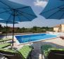 Reasonably priced villa in Kaštelir-Labinci with swimming pool - pic 6