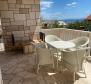 Villa jumelée à Bol sur l'île de Brac à seulement 300 mètres de la mer avec piscine - pic 6
