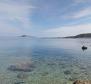 Größerer Teil einer grünen Insel im wunderschönen Kornati-Archipel - foto 3