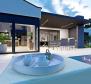 Вилла современного дизайна с бассейном в районе Лабин-Рабац - фото 5