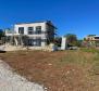 New villa in Porec area 2,5 km from the sea, offered furnished and equipped - pic 2