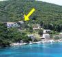 Фантастическая недвижимость на острове Вис в 70 метрах от моря 