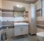 Propriété solide à Liznjan, avec 3 appartements spacieux et jardin ! - pic 17