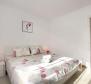 Propriété solide à Liznjan, avec 3 appartements spacieux et jardin ! - pic 37