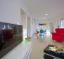 Propriété solide à Liznjan, avec 3 appartements spacieux et jardin ! - pic 46