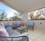 Propriété solide à Liznjan, avec 3 appartements spacieux et jardin ! - pic 52