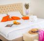 Pěkný nově zrekonstruovaný hotel na prodej v oblasti Poreč - pic 11
