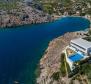 Fantastique villa en bord de mer d'architecture moderne sur la Riviera de Karlobag avec piscines intérieure et extérieure ! - pic 4