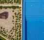 Fantastique villa en bord de mer d'architecture moderne sur la Riviera de Karlobag avec piscines intérieure et extérieure ! - pic 16
