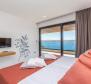 Fantastique villa en bord de mer d'architecture moderne sur la Riviera de Karlobag avec piscines intérieure et extérieure ! - pic 55