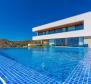 Fantastique villa en bord de mer d'architecture moderne sur la Riviera de Karlobag avec piscines intérieure et extérieure ! - pic 69