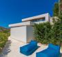 Fantastique villa en bord de mer d'architecture moderne sur la Riviera de Karlobag avec piscines intérieure et extérieure ! - pic 73