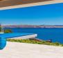 Fantastique villa en bord de mer d'architecture moderne sur la Riviera de Karlobag avec piscines intérieure et extérieure ! - pic 76