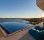 Fantastique villa en bord de mer d'architecture moderne sur la Riviera de Karlobag avec piscines intérieure et extérieure ! - pic 88