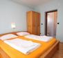 Hotelgebäude zum Verkauf in Peroj, nur 700 Meter vom Meer entfernt, mit schöner Aussicht - foto 13